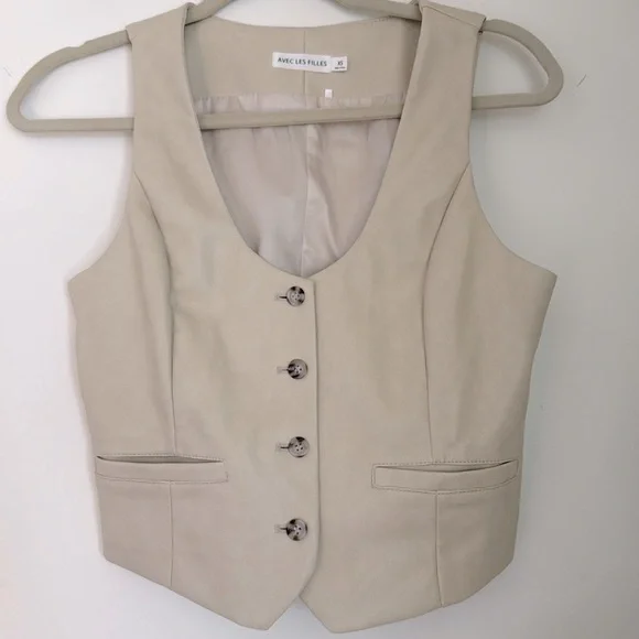 Vegan Leather Vest - Picture 1 of 3